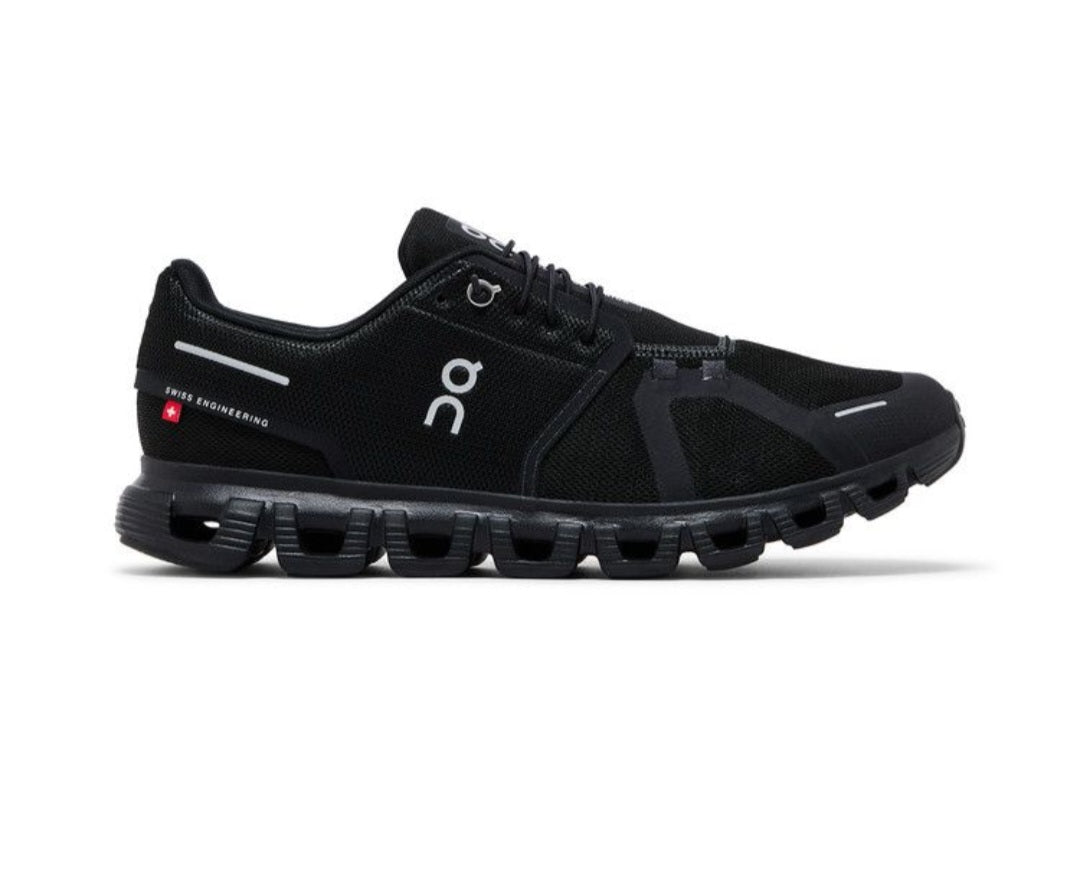 ON Cloud 6 'Triple Black'