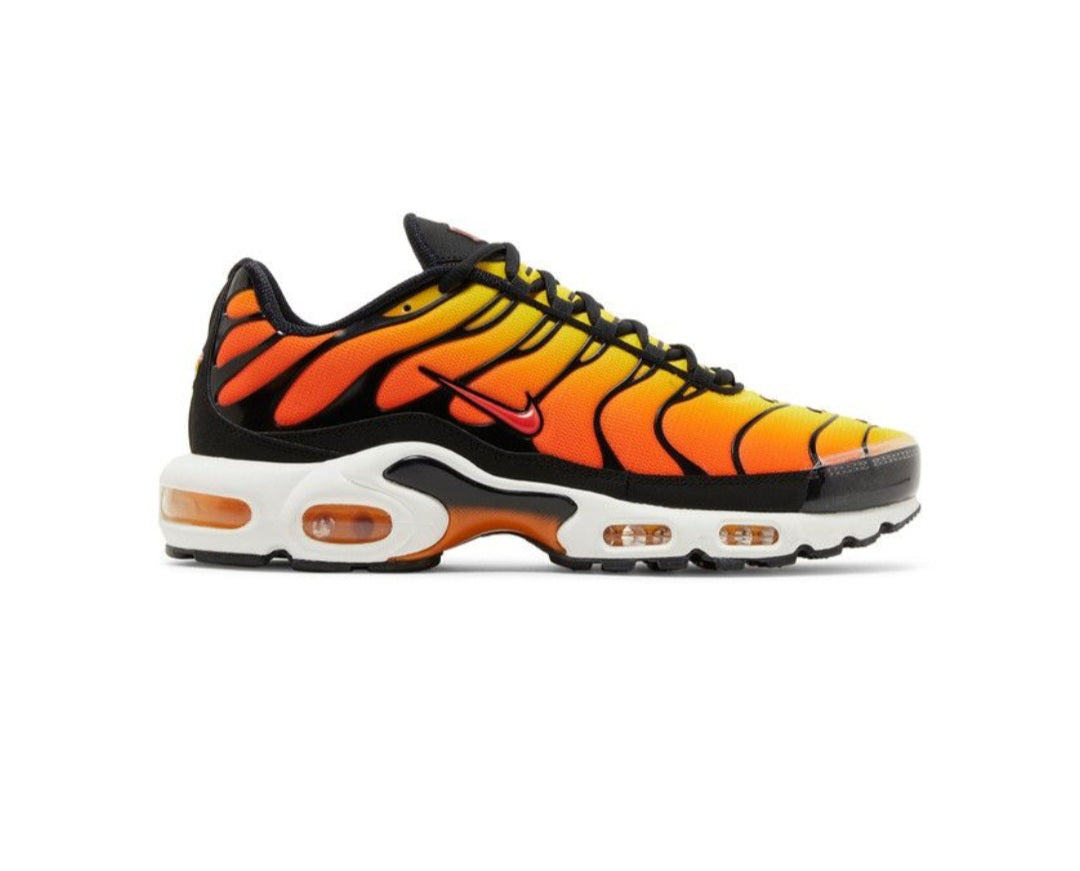 Nike Air Max Plus 'Sunset'.